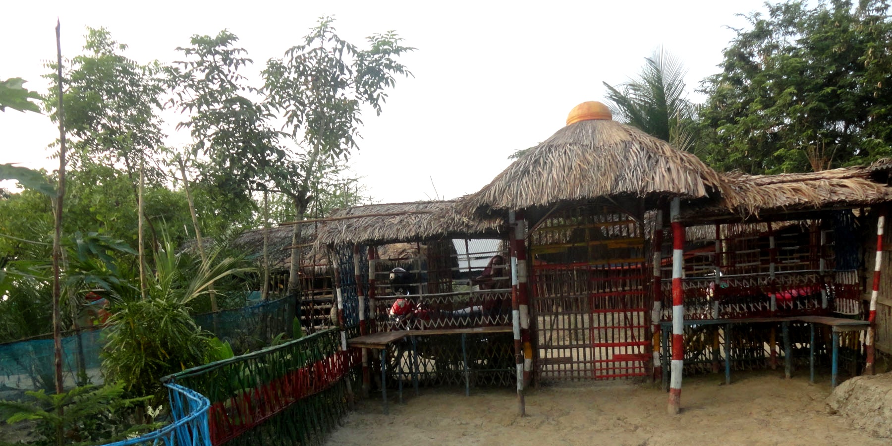 উড়ালমন ম্যানগ্রোভ ভিলেজ