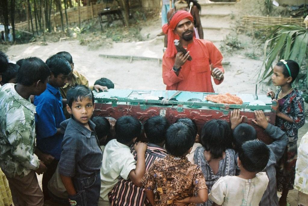 মো. আতোয়ারের বায়োস্কোপ!