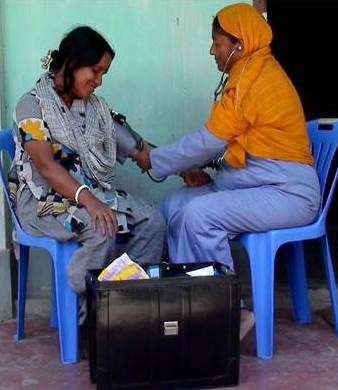 শত জীবনের স্বাক্ষী ‘আয়েশা ডাক্তার’