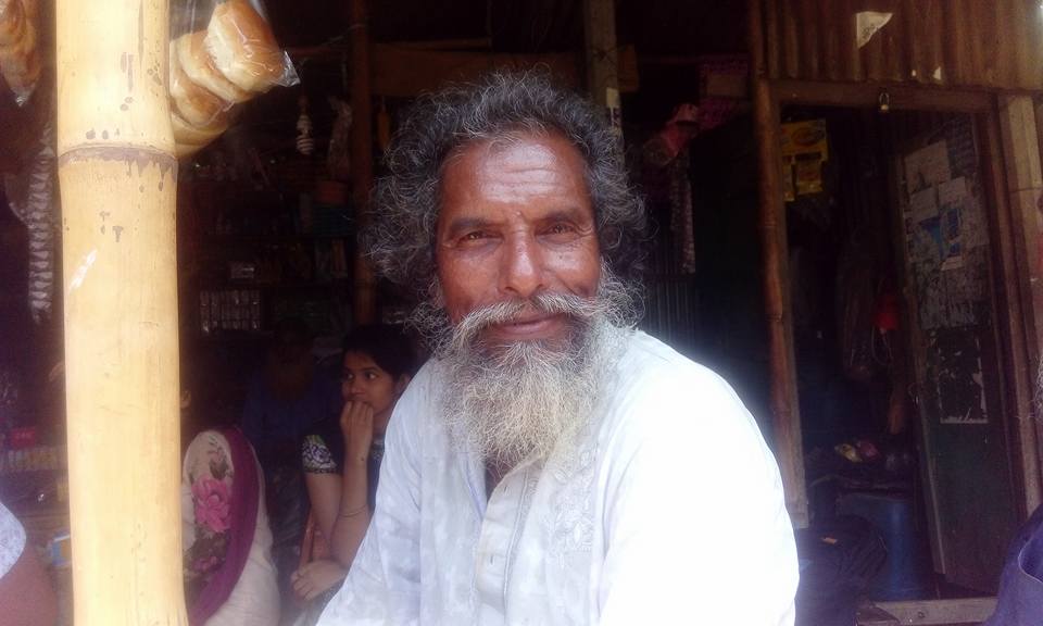 ‘মা-বাবার ওপরে কোন পীর নাই; তাদের সেবা করেন’-বাউল আবুল হোসেন