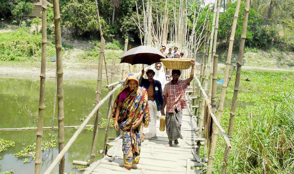 একটি ব্রীজ পাল্টে দিতে পারে ২৫ গ্রামের মানুষের জীবনমান