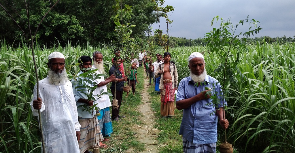 প্রকৃতিকে বাঁচাই, নিজেও বাঁচি