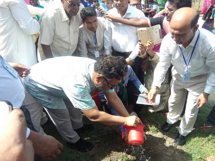 শ্যামনগরে বজ্রনিরোধক লক্ষ্যাধিক তালবীজ রোপণ