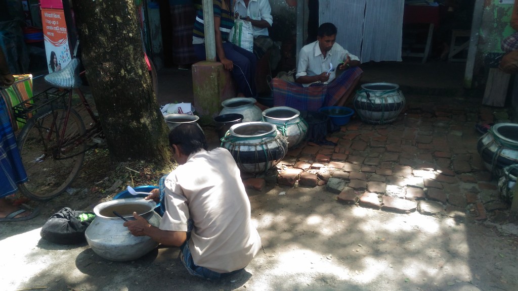 রেণুপোণা আহরণে নীতিমালা না থাকায় সুন্দরবনে জীববৈচিত্র্য হুমকির মুখে
