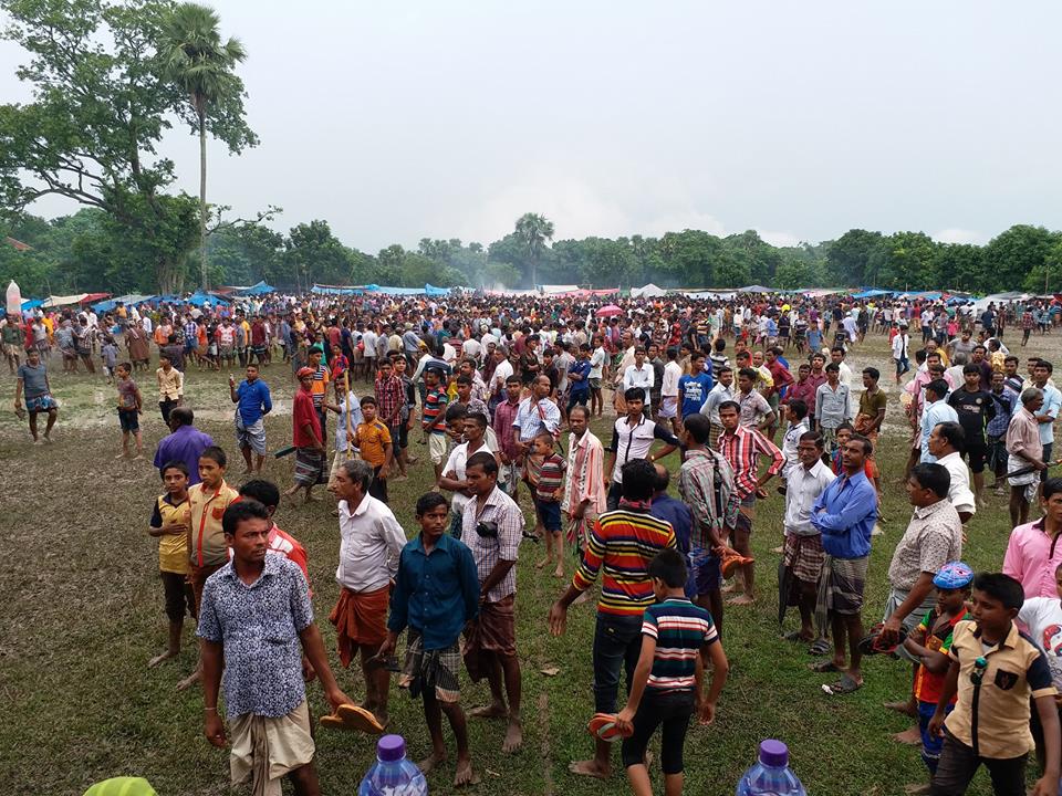 তানোরে গ্রামবাংলার ঐতিহ্যবাহী লাঠি খেলা