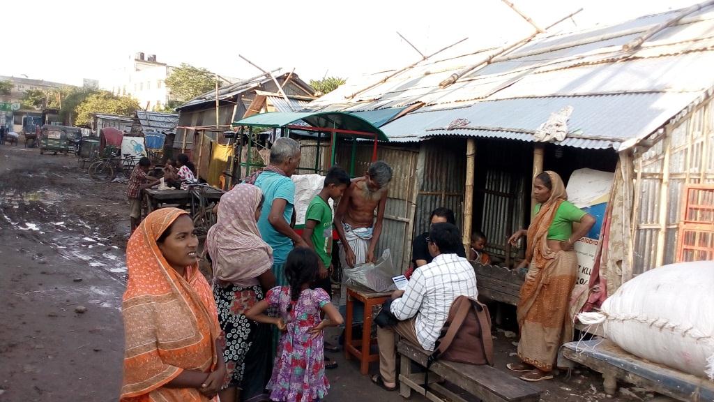 বস্তির করুণ জীবনের কথকতা