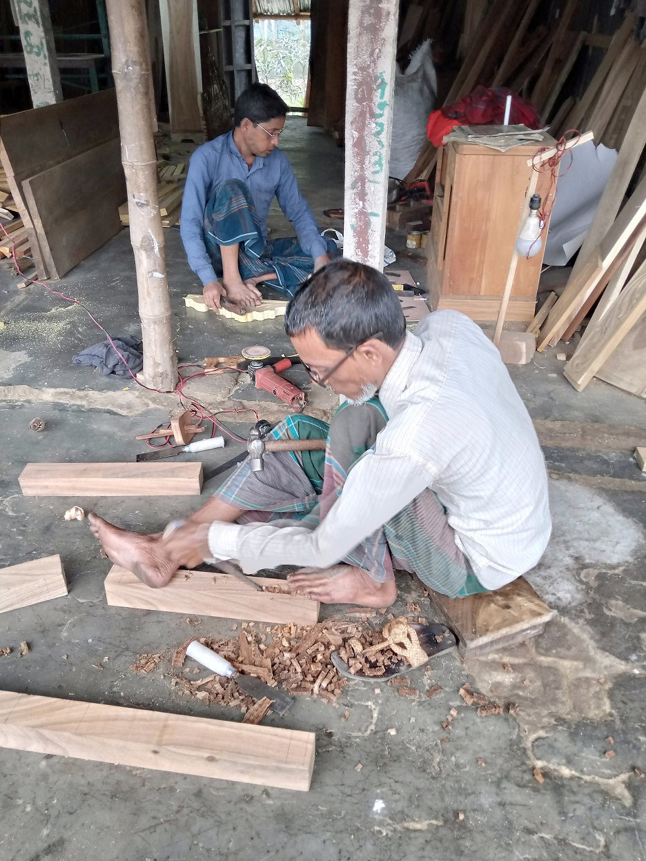 কাঠের নকশার কারিগর