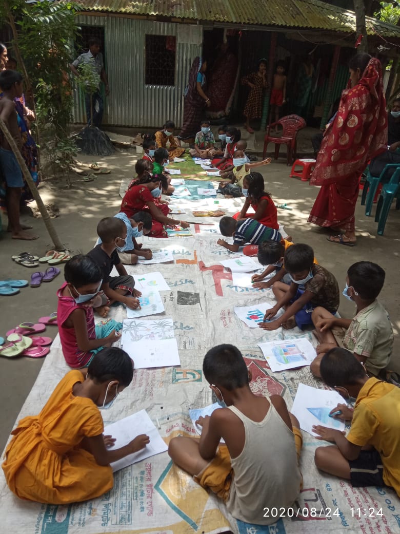 আমাদের স্বপ্ন আঁকি