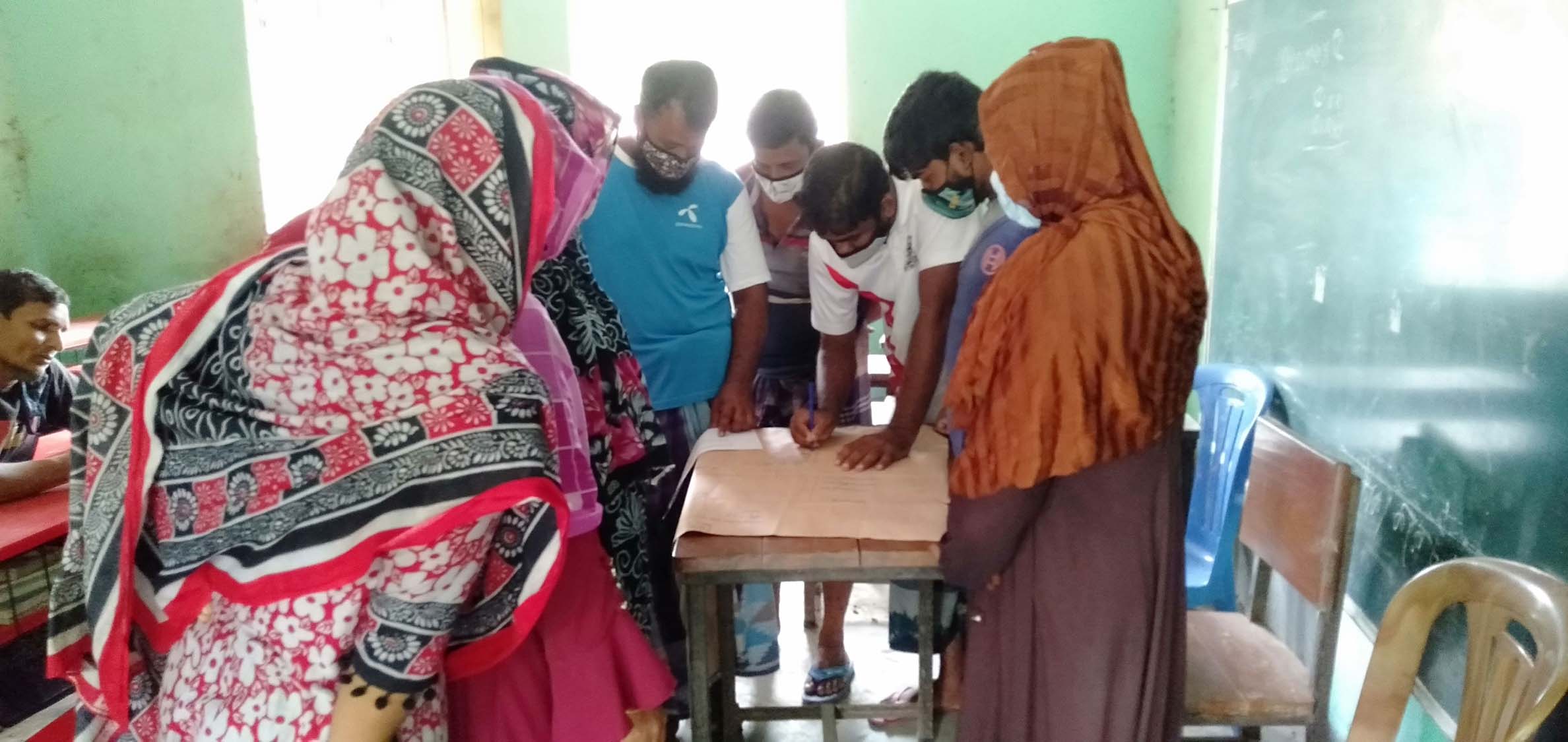 উপকূলীয় বেরী বাঁধগুলো মজবুত করার দাবি