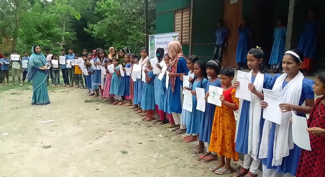 পরিবেশ সুরক্ষায় পাখির ক্ষতি না করি