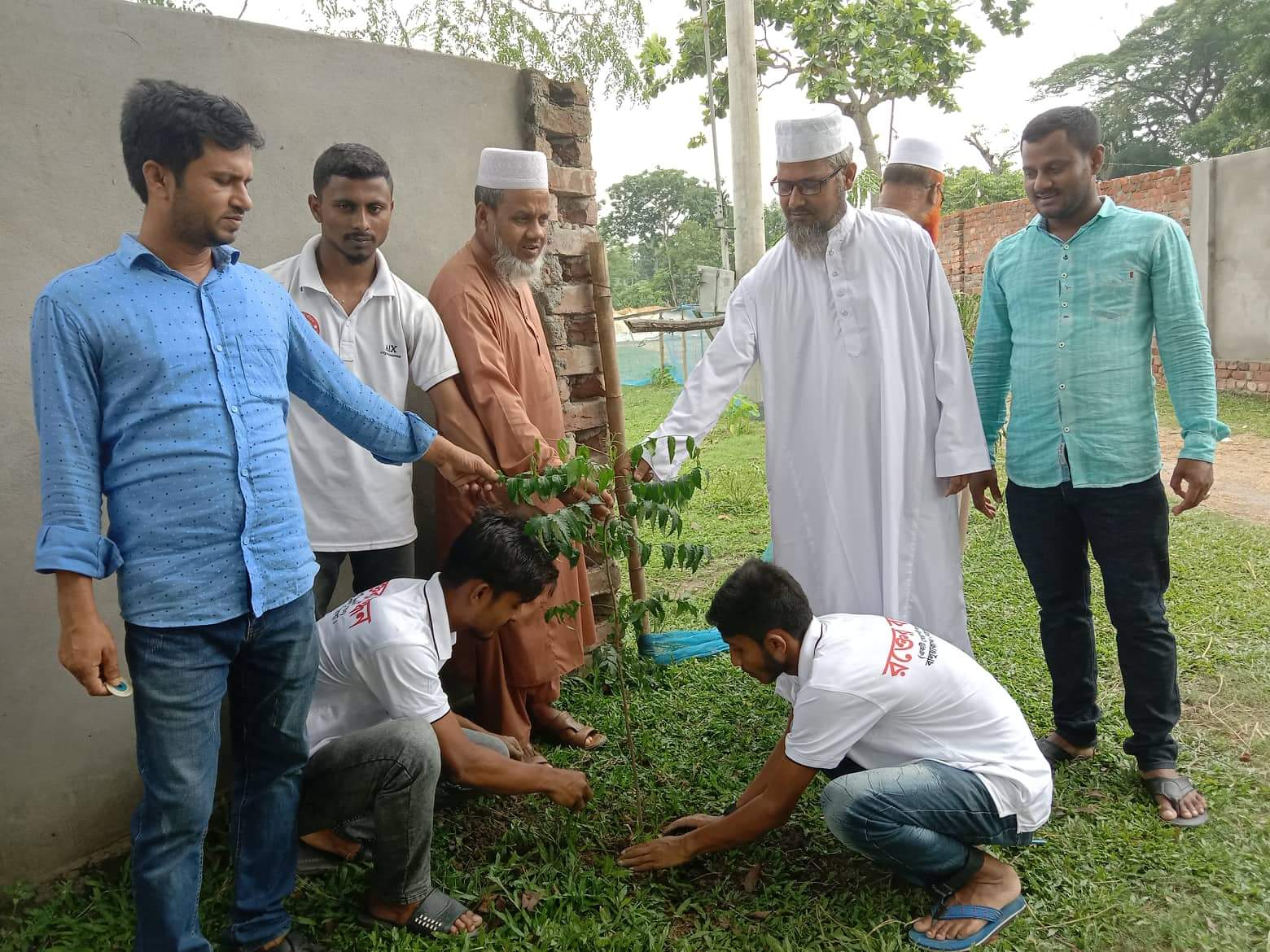 পরিবেশ সংরক্ষণ ও পুষ্টির চাহিদা পূরণে গ্রাম পর্যায়ে বৃক্ষ রোপণ