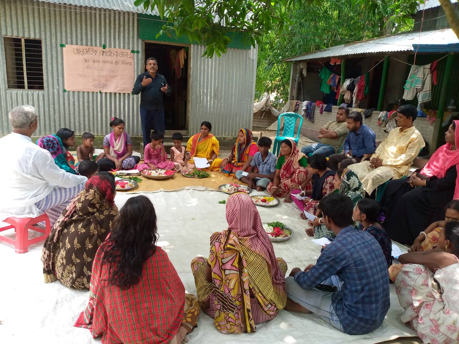 হরিরামপুরে প্রাণবৈচিত্র্য দিবস উপলক্ষে গ্রীষ্মকালীন ফুলের মেলা অনুষ্ঠিত
