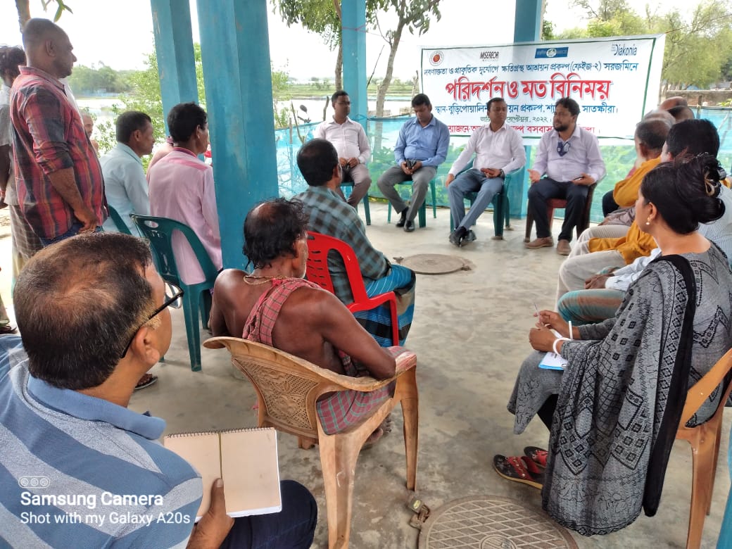 শ্যামনগরে আশ্রয়ন প্রকল্প পরিদর্শনে ইউএনও