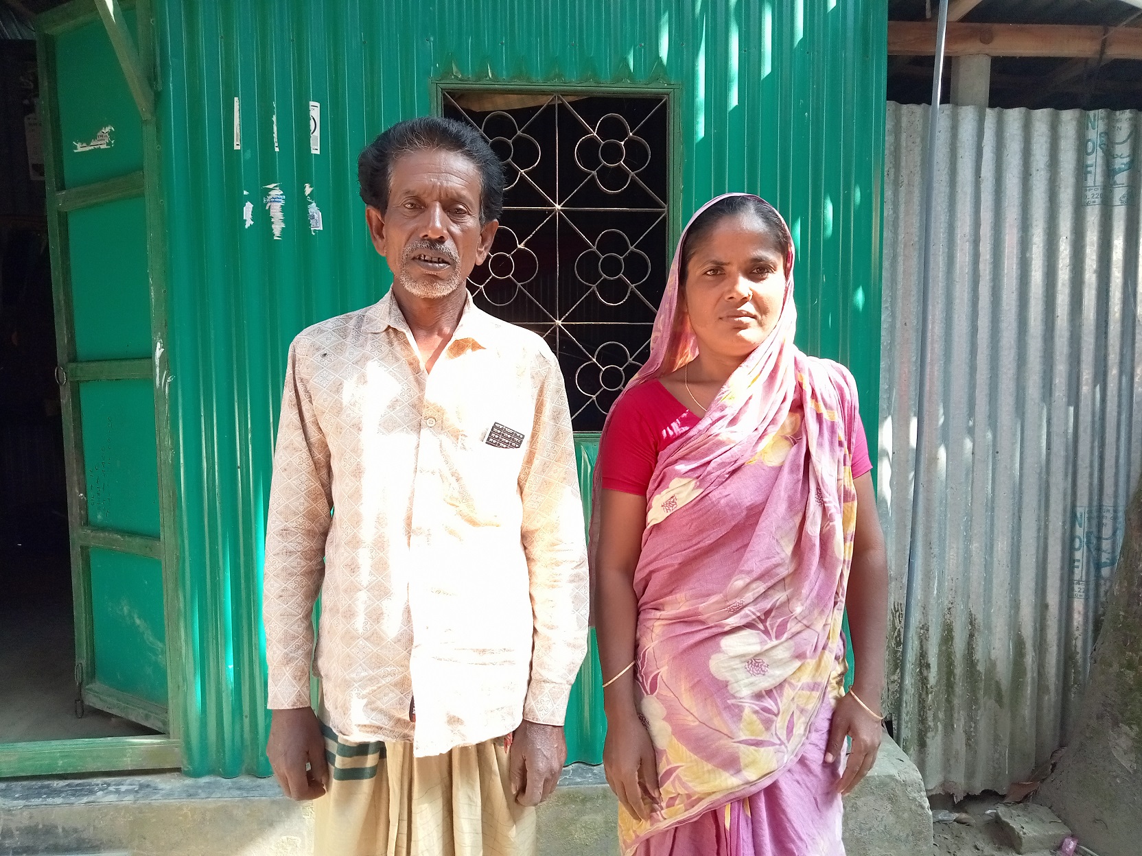 ভাঙনের সাথে যুদ্ধ করে টিকে থাকে নদী পাড়ের মানুষ