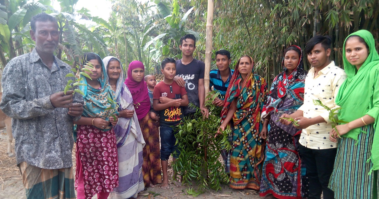 পরিবেশ সুরক্ষায় নীম গ্রাম নগুয়া